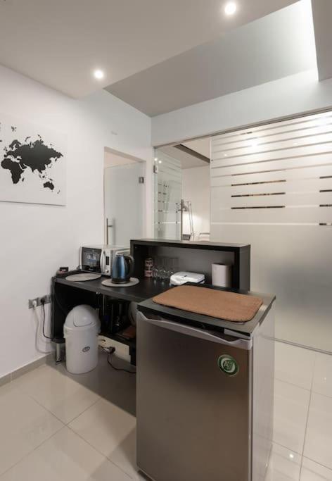 Modern Office Apartment.Wifi,2A/C,Luxury Fur/Tures Tesalónica Exterior foto